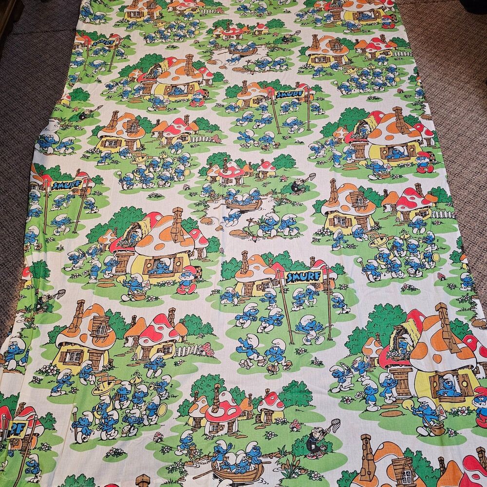 Vtg 1980s Smurfs Village Twin Flat Sheet Lawtex PolyCotton USA Peyo Bright 90x65